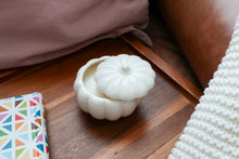 Load image into Gallery viewer, Chandelle à la citrouille, Pumpkin spice, fall