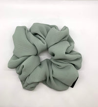 Load image into Gallery viewer, Doreen