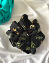 Load image into Gallery viewer, Lorena